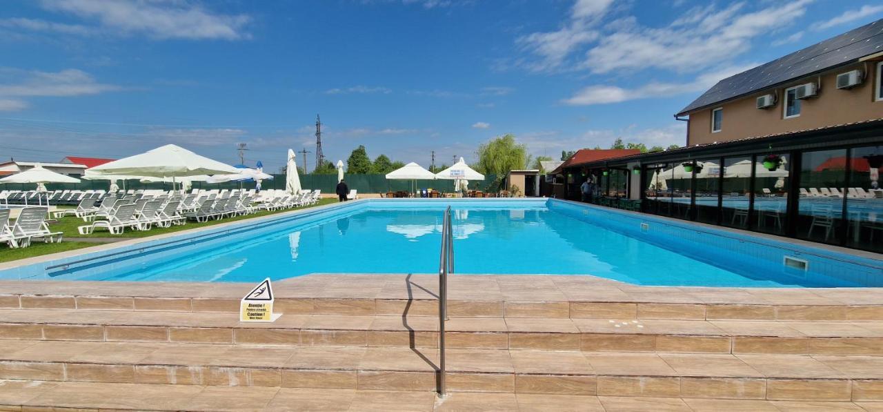 Motel Laguna Beius Exterior photo
